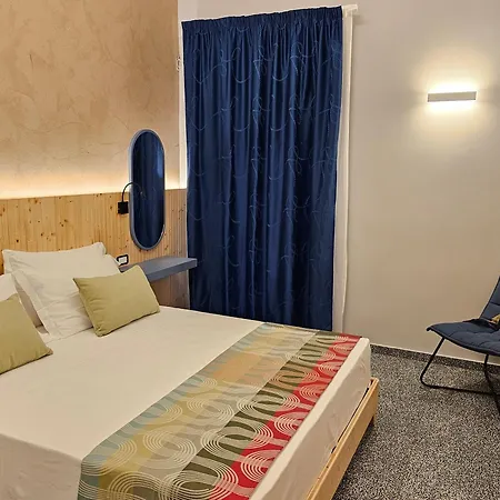 ホテル Costiero Elegant - Lido Conhiglie Mare ガリポリ